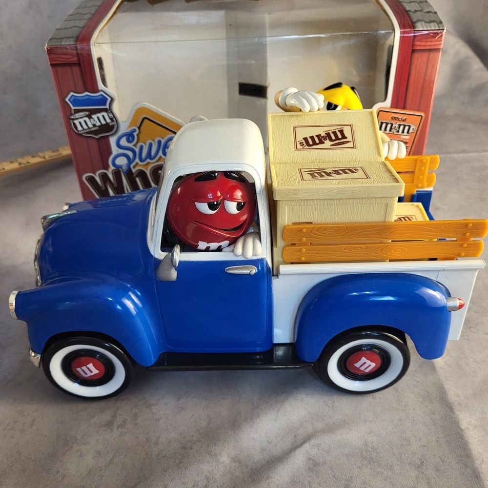 M&M's MM Sweet Wheelin' Red's Garage Blue Pickup Candy Dispenser, In Box
